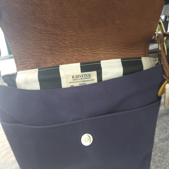 R.Riveter Hobby Signature Navy Canvas + Brown Leather Bottom with Brass Feet Han - Picture 2 of 12